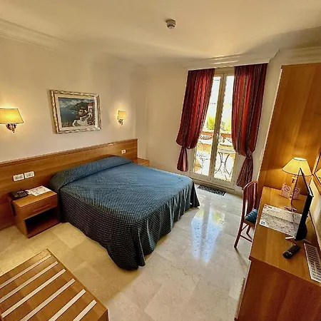 Hotel Principe Di Piemonte 3*