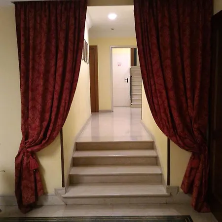 Ξενοδοχείο Principe Di Piemonte 3*