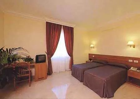 Principe Di Piemonte Ξενοδοχείο 3*